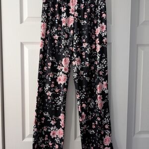 Black Floral Wide-Leg Women’s Pants - Pink & White Floral Print